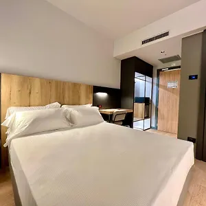 Leonessa فندق بريشا